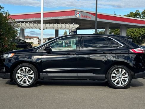 Used 2022 Ford Edge Titanium AWD/4WD image 7