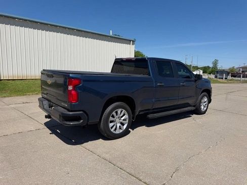 Used 2021 Chevrolet Silverado 1500 Custom w/ Safety Confidence Package AWD/4WD image 3