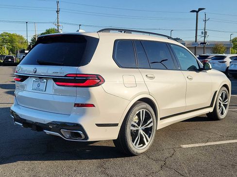 Used 2023 BMW X7 xDrive40i w/ Executive Package AWD/4WD image 6