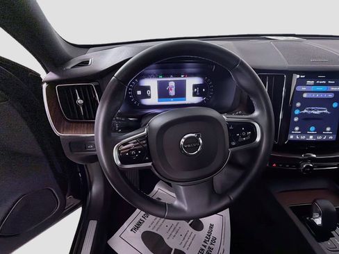 Certified 2024 Volvo XC60 B5 Plus AWD/4WD image 12