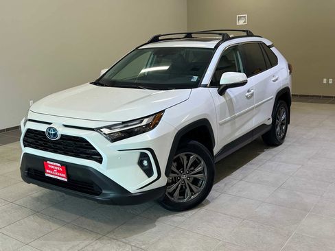 Certified 2024 Toyota RAV4 XLE Premium image 1