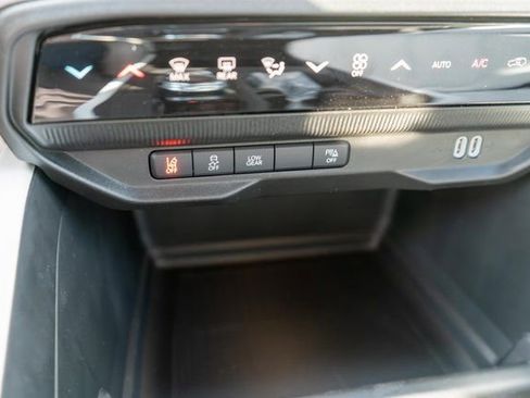 New 2026 Jeep Cherokee Limited AWD/4WD image 22