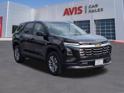 Used 2025 Chevrolet Equinox LT AWD/4WD image 3