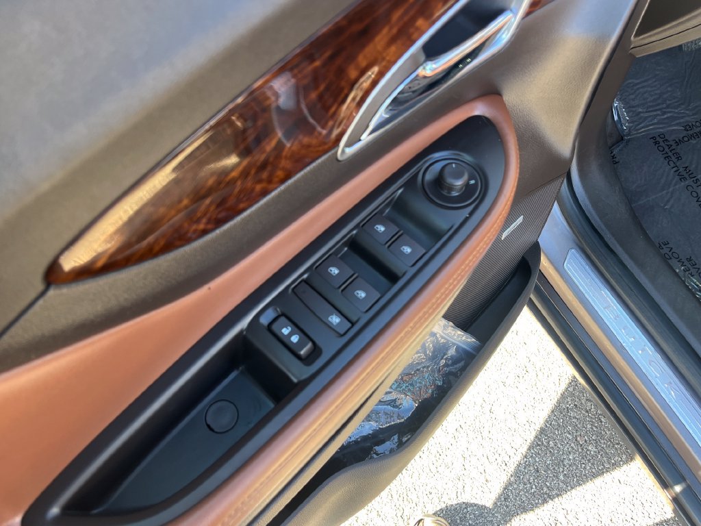 Used 2014 Buick Encore Premium AWD/4WD image 13