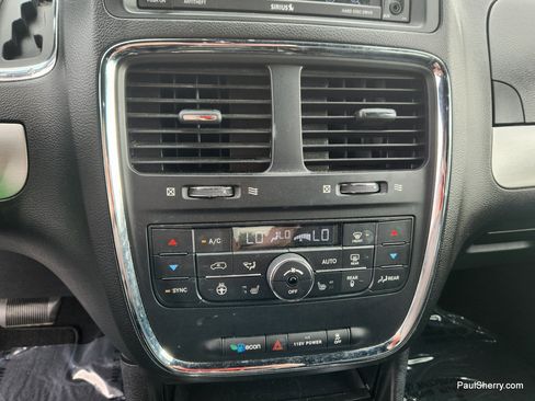 Used 2019 Dodge Grand Caravan GT FWD image 45