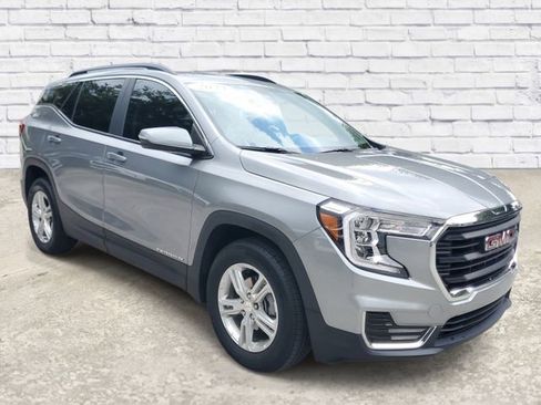 Certified 2023 GMC Terrain SLE w/ Driver Convenience Package FWD image 5