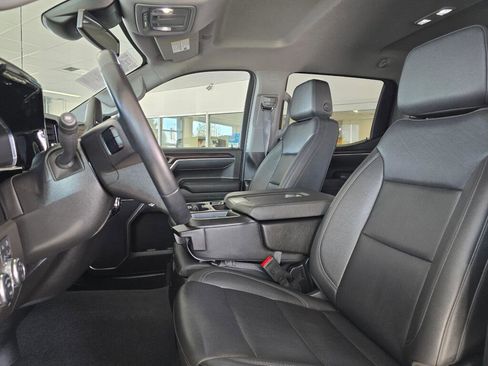 Used 2025 GMC Sierra 1500 SLT image 25