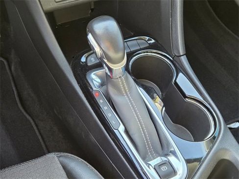 Used 2021 Buick Encore GX Select image 23