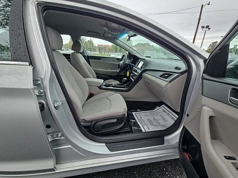 Used 2018 Hyundai Sonata SE image 50