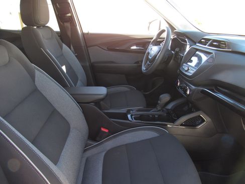 Used 2023 Chevrolet TrailBlazer LT image 8