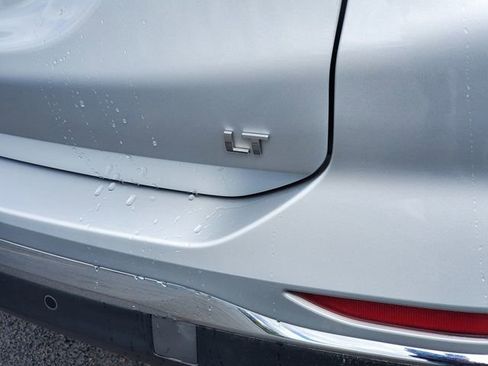 Used 2019 Chevrolet Equinox LT FWD image 31