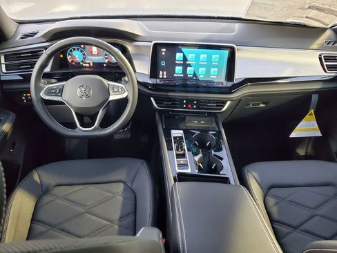 New 2026 Volkswagen Atlas Cross Sport SE FWD image 6
