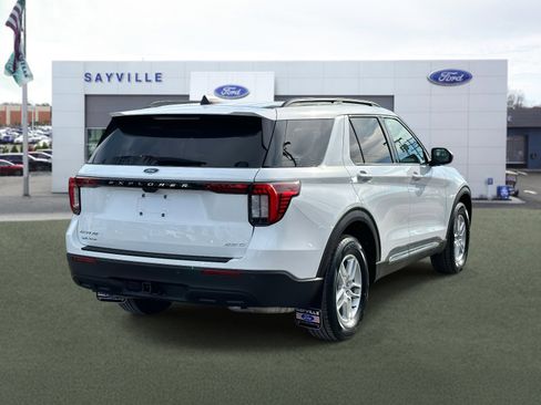 Used 2025 Ford Explorer Active image 5