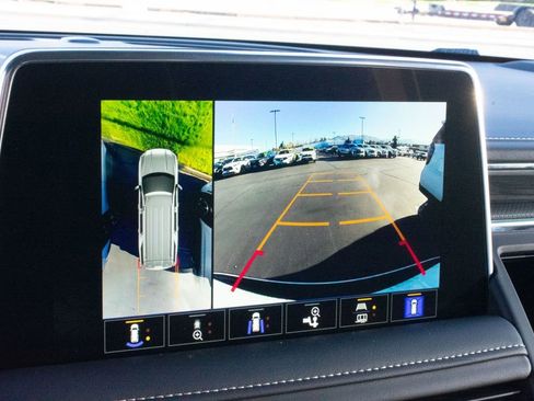 Certified 2024 GMC Yukon SLT w/ SLT Luxury Package image 22