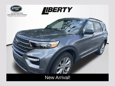 Used 2023 Ford Explorer XLT w/ Equipment Group 202A AWD/4WD image 1