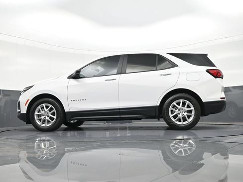 Used 2023 Chevrolet Equinox LS image 24