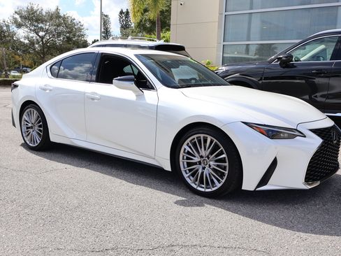 Used 2024 Lexus IS 300 w/ Premium Package image 12
