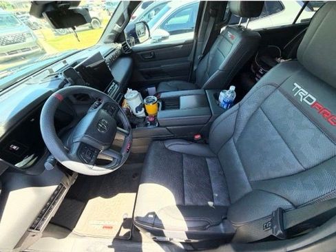 Used 2025 Toyota Sequoia TRD Pro AWD/4WD image 10