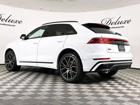 Used 2022 Audi Q8 Premium Plus w/ Premium Plus Package image 4