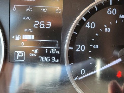 Used 2023 Nissan Versa S w/ Trunk Package FWD image 30