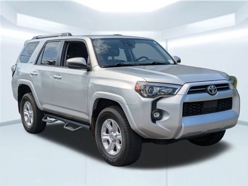 Used 2021 Toyota 4Runner SR5 image 8