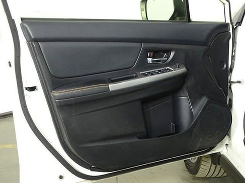 Used 2016 Subaru Crosstrek 2.0i Limited image 18