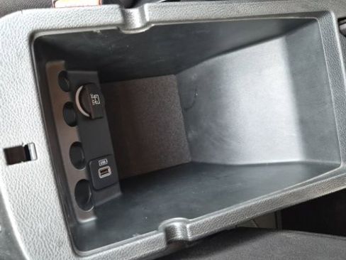 Used 2016 Jeep Cherokee Latitude w/ Comfort & Convenience Group image 25