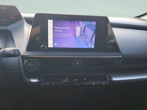 Used 2025 Toyota Prius LE image 22