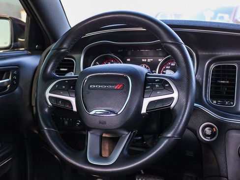 Used 2018 Dodge Charger R/T Scat Pack image 19