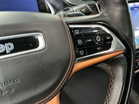 Used 2021 Jeep Grand Cherokee L Summit AWD/4WD image 19