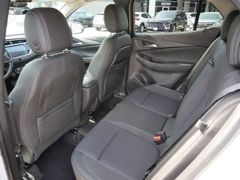 Used 2023 Buick Encore GX Select AWD/4WD image 26