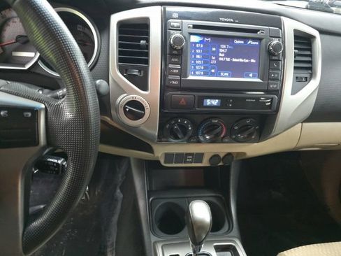 Used 2013 Toyota Tacoma 4x4 Double Cab w/ SR5 Pkg image 15