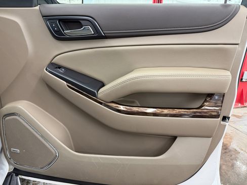 Used 2018 GMC Yukon SLT w/ Open Road Package AWD/4WD image 27