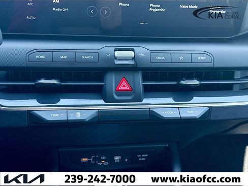 New 2025 Kia K4 EX image 31