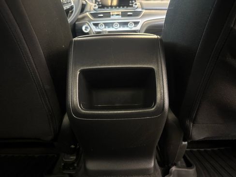 Used 2020 Honda Accord LX image 12