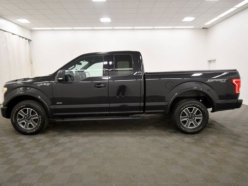 Used 2015 Ford F150 XLT w/ Equipment Group 302A Luxury image 4