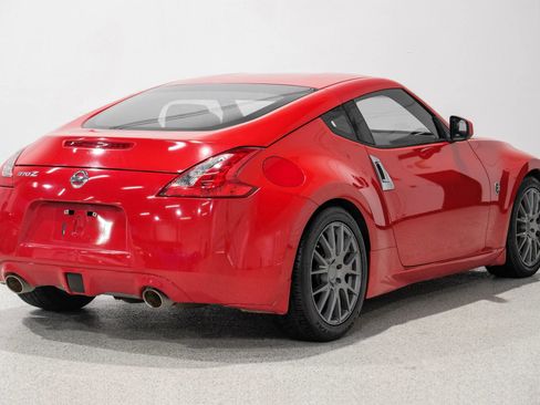 Used 2011 Nissan 370Z Coupe image 6