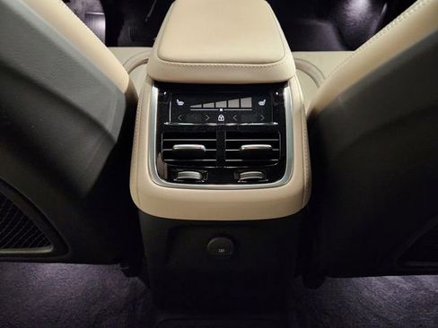 New 2026 Volvo XC90 T8 Ultra w/ Protection Package Premier AWD/4WD image 31