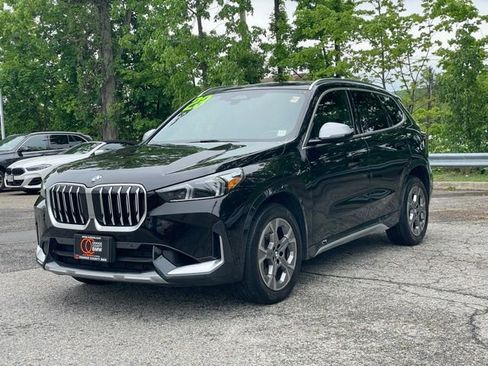 Used 2023 BMW X1 xDrive28i w/ Convenience Package AWD/4WD image 2