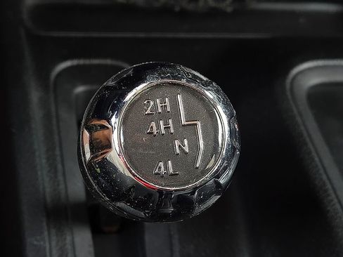 Used 2012 Jeep Wrangler Unlimited Sport AWD/4WD image 13