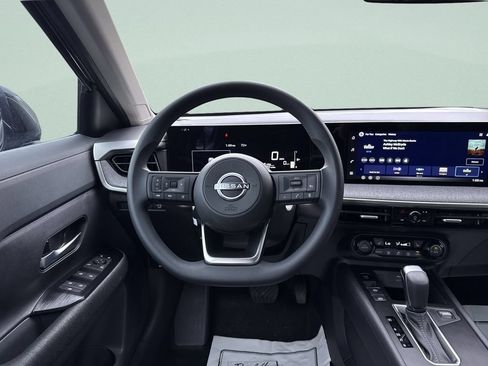 Used 2026 Nissan Kicks SV w/ SV Premium Package FWD image 22