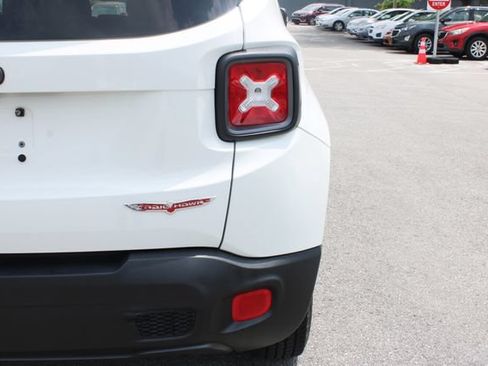 Used 2017 Jeep Renegade Trailhawk w/ Premium Trailhawk Package AWD/4WD image 42