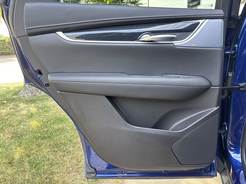 Used 2025 Cadillac XT5 Premium Luxury image 30