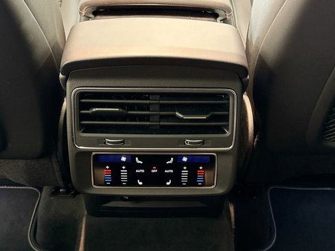 Used 2025 Audi Q7 3.0T Premium Plus w/ Premium Plus Package image 23