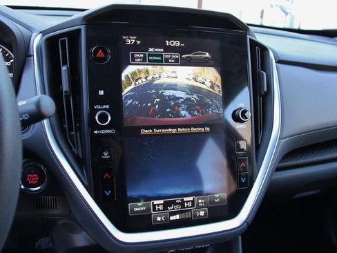 Certified 2025 Subaru Crosstrek 2.0i Premium image 25