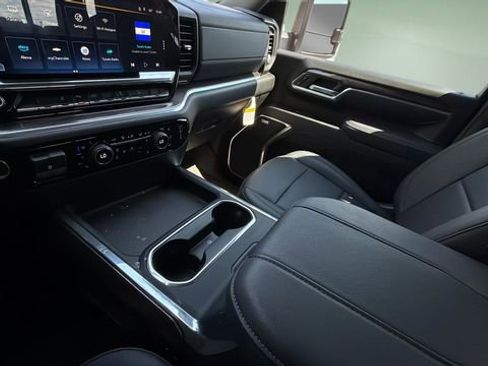 Used 2025 Chevrolet Silverado 2500 LTZ w/ Trail Boss Package AWD/4WD image 14