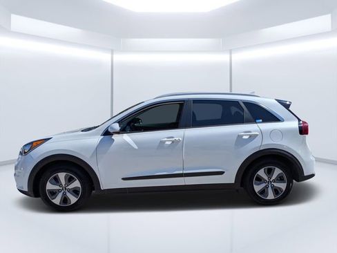 Used 2019 Kia Niro EX FWD image 6