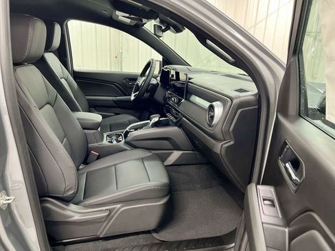 New 2026 Chevrolet Colorado LT w/ LT Convenience Package AWD/4WD image 22