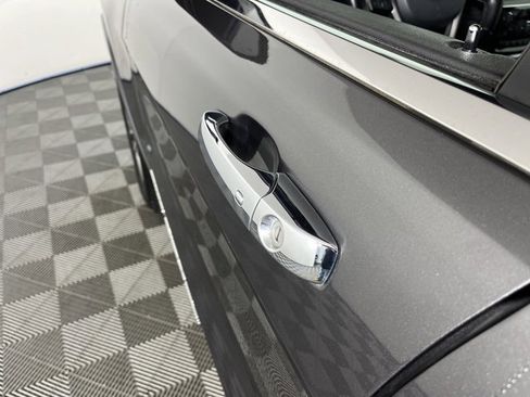 Used 2020 Jeep Grand Cherokee Limited image 13