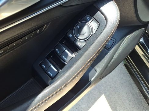 Used 2026 Cadillac CT5 V w/ Technology Package RWD image 18
